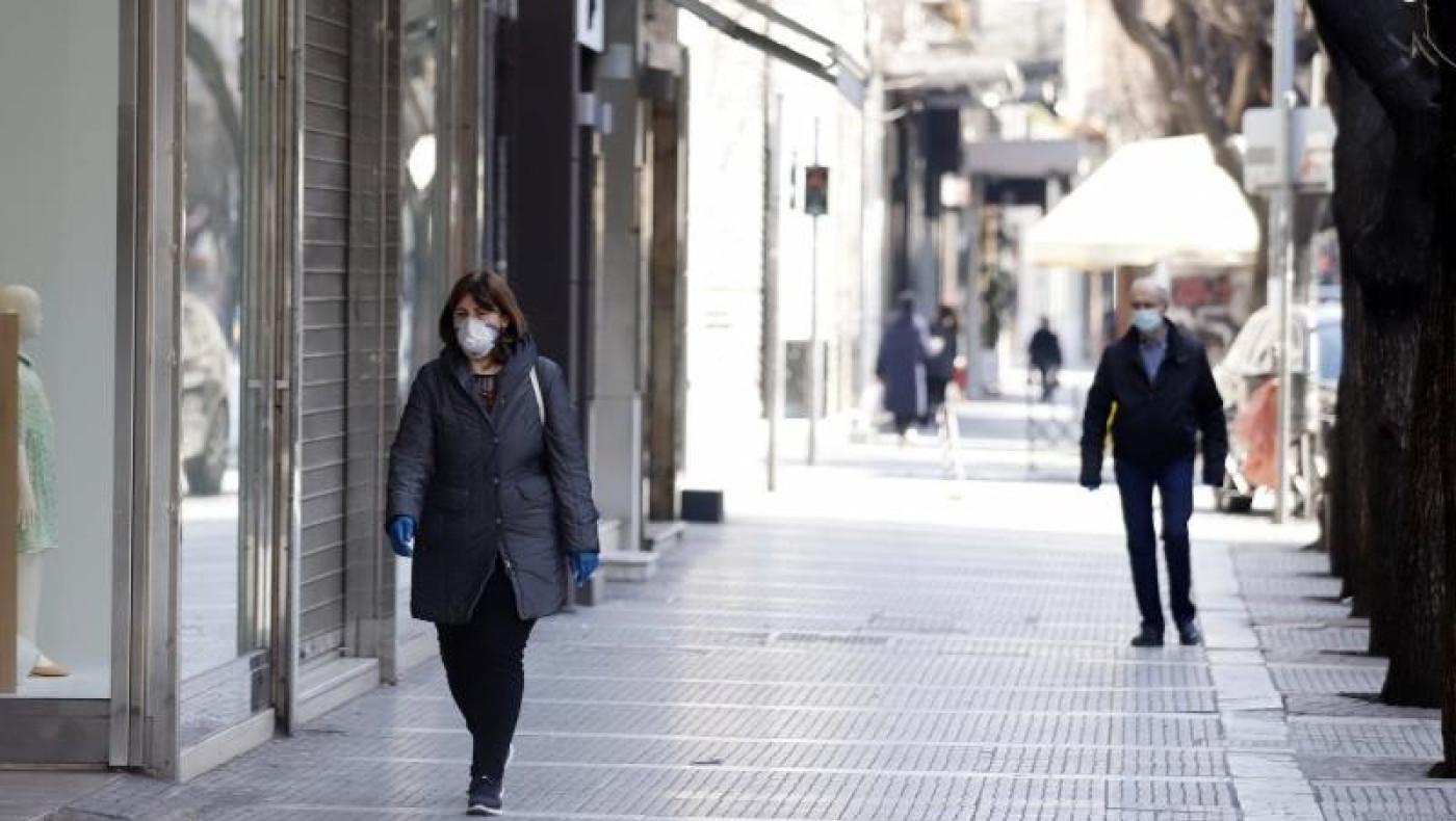 Κορωνοϊός: Σταθερά ψηλά διασωληνωμένοι και κρούσματα