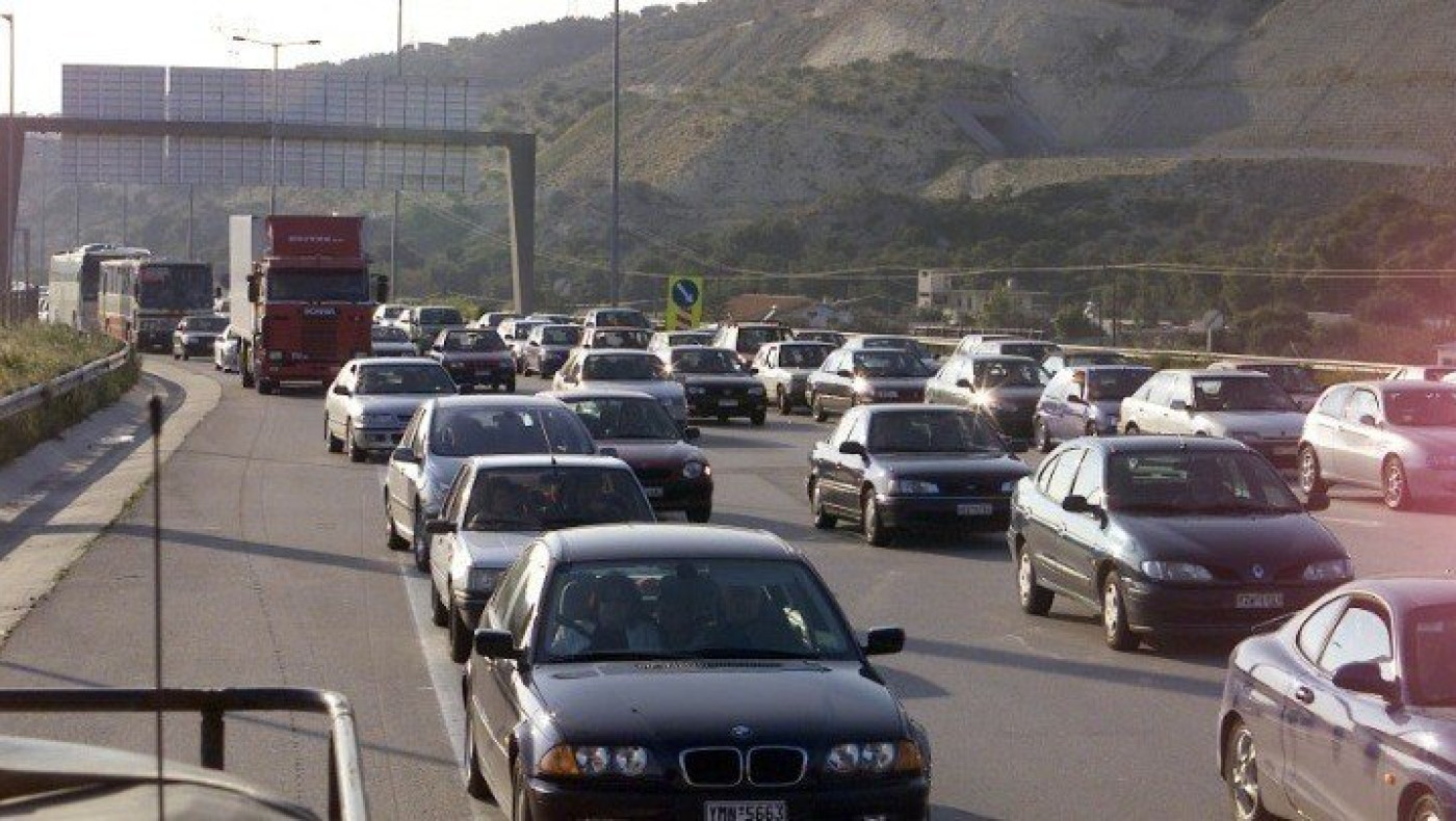 Σύγκρουση τριών ΙΧ στο «ορφανό» χιλιόμετρο στη Χαλκιδική