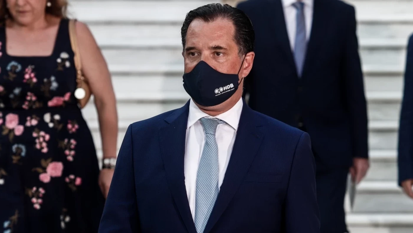Άδωνις Γεωργιάδης: Δημοσίευσε το πιστοποιητικό εμβολιασμού και το τεστ PCR!