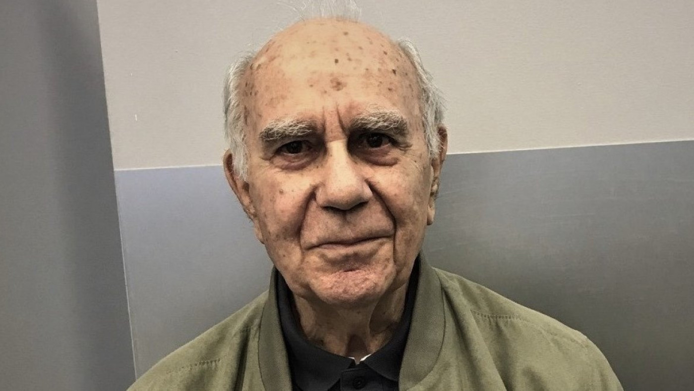 Δημήτρης Λογοθέτης: «Συνειδητή η επιλογή του πατέρα μου να απέχει από την ζούγκλα»
