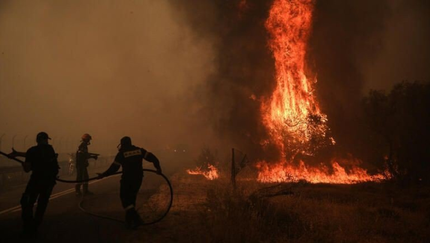 Πυρκαγιές: Σκληρή απάντηση Οικονόμου στην κριτική Τσίπρα