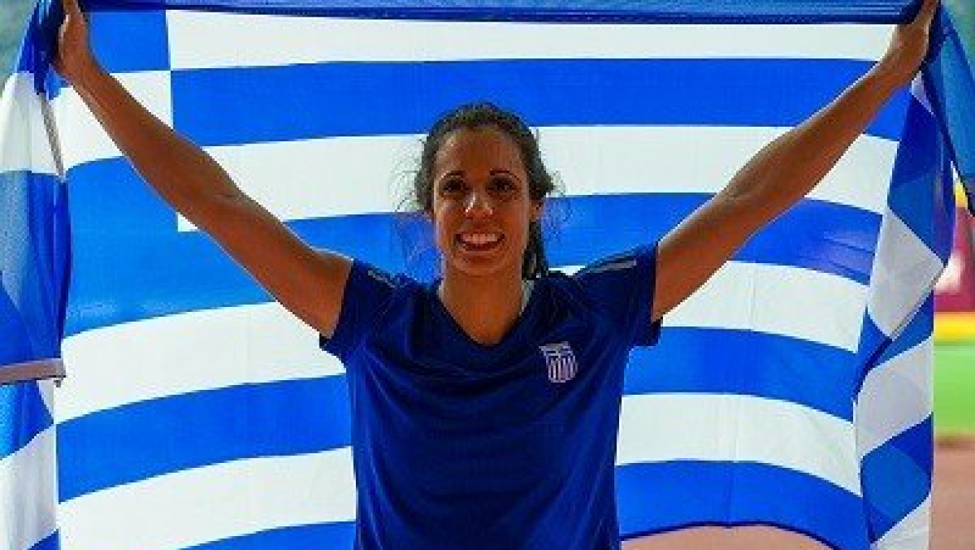 Στεφανίδη: Μπέρδεψε το αμάξι της και προσπαθούσε να βάλει μπρος ένα άλλο!