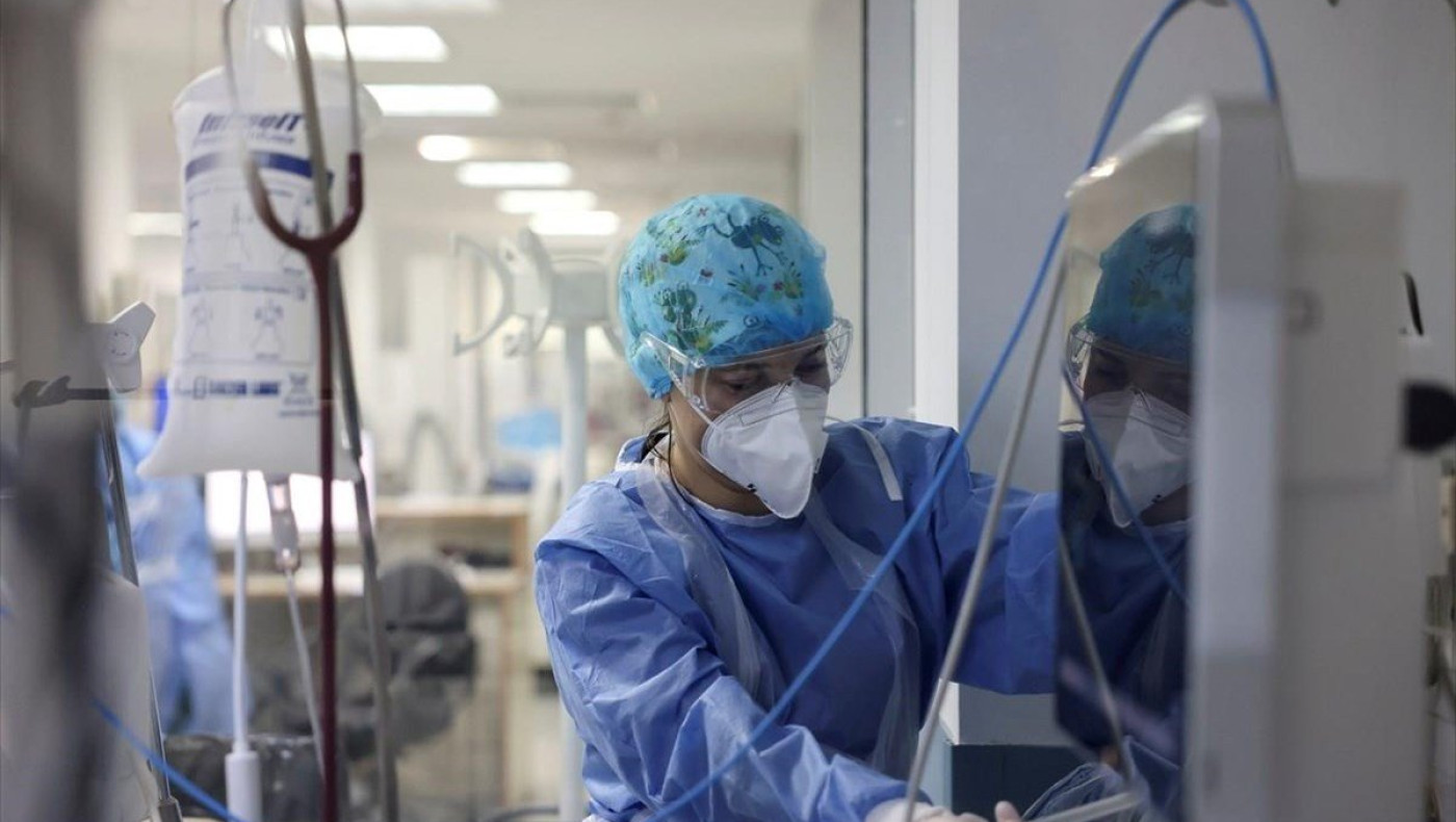 Θεσσαλονίκη: Στα όριά τους οι ΜΕΘ-Covid -Διασωληνωμένος 20χρονος ανεμβολίαστος