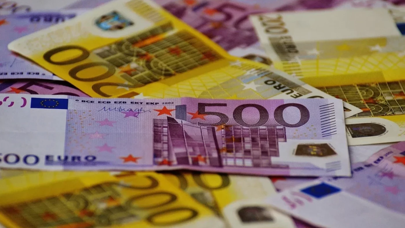 Ζώδια και 2025: Ποια είναι αυτά που θα πλουτίσουν