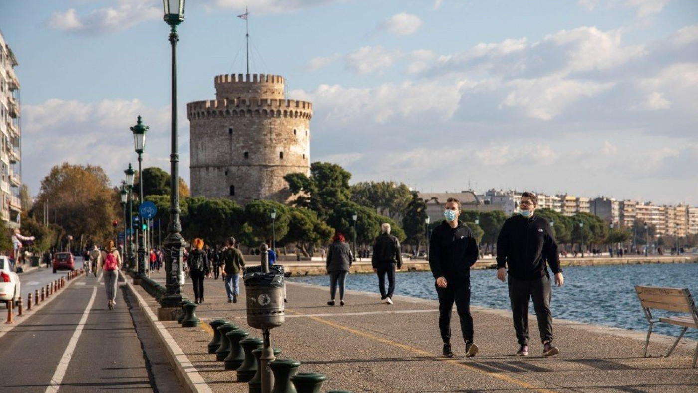 Κορωνοϊός: Ψηλά ο αριθμός θανάτων και διασωληνωμένων