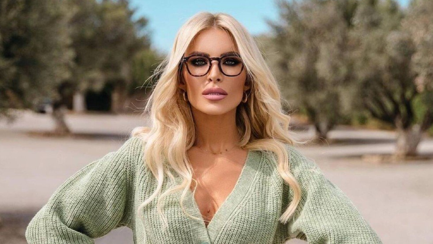 Κατερίνα Καινούργιου: «Μου λένε ότι μοιάζω με τη Ντονατέλα Βερσάτσε»