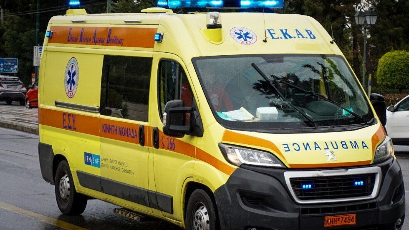Πάτρα: Άνδρας κρεμάστηκε σε πλατεία - «Πάγωσαν» οι περαστικοί