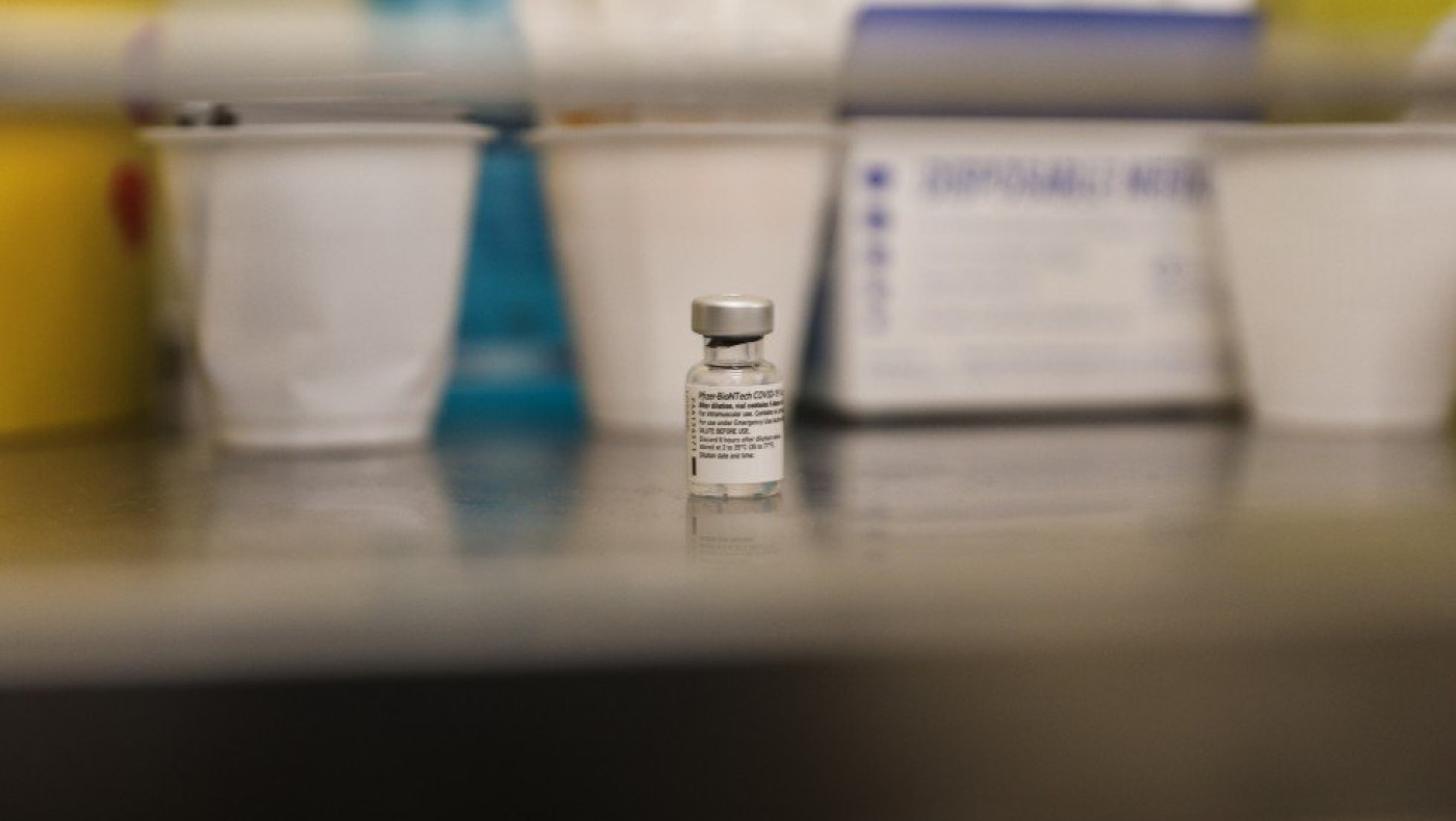 Κορωνοϊός: Η τρίτη δόση mRNA εμβολίου «εκτοξεύει» την προστασία από τον ιό