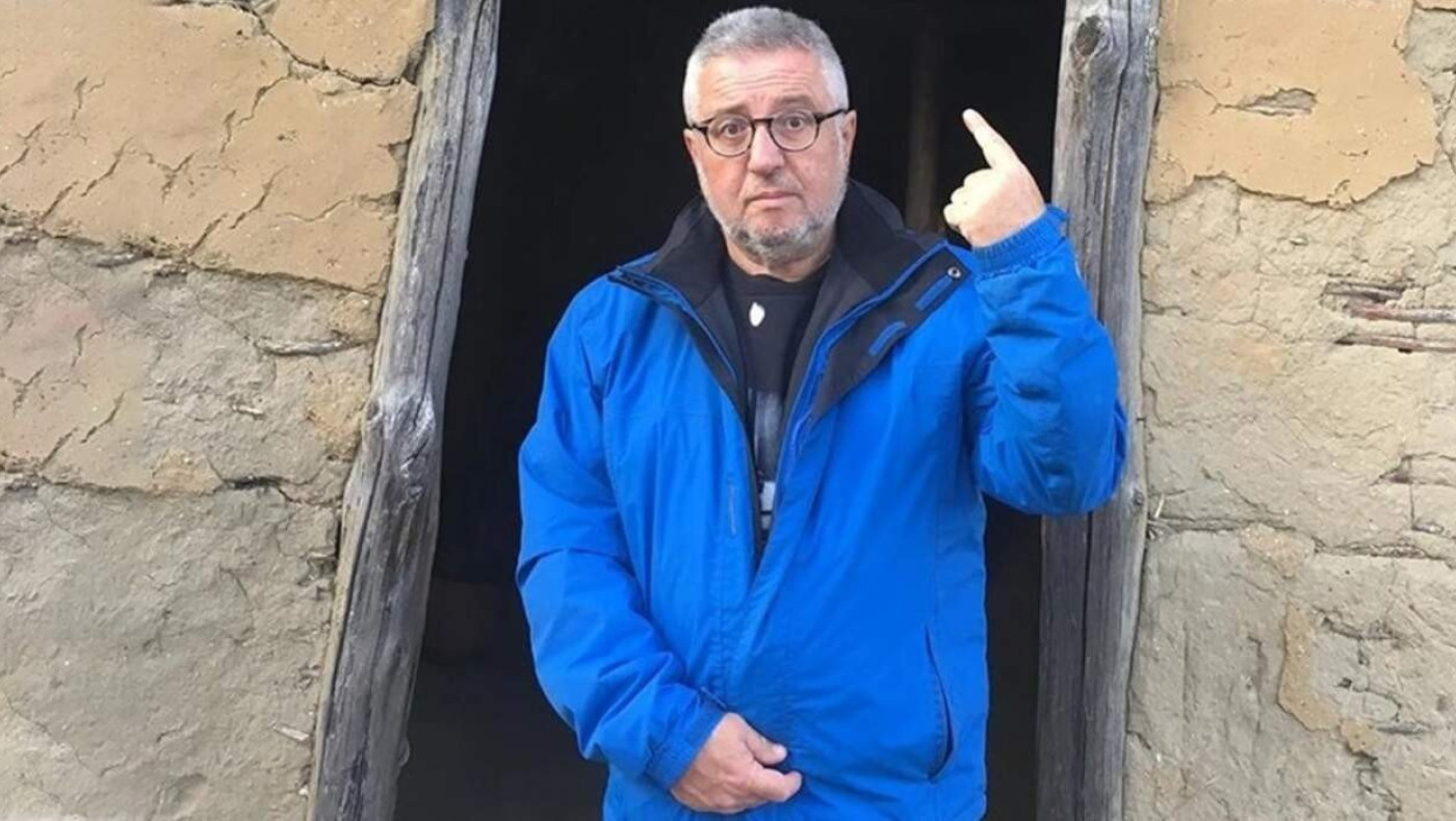 «Πουλάει τη συλλογή του για να ζήσει»: Σε κακή κατάσταση ο Στάθης Παναγιωτόπουλος
