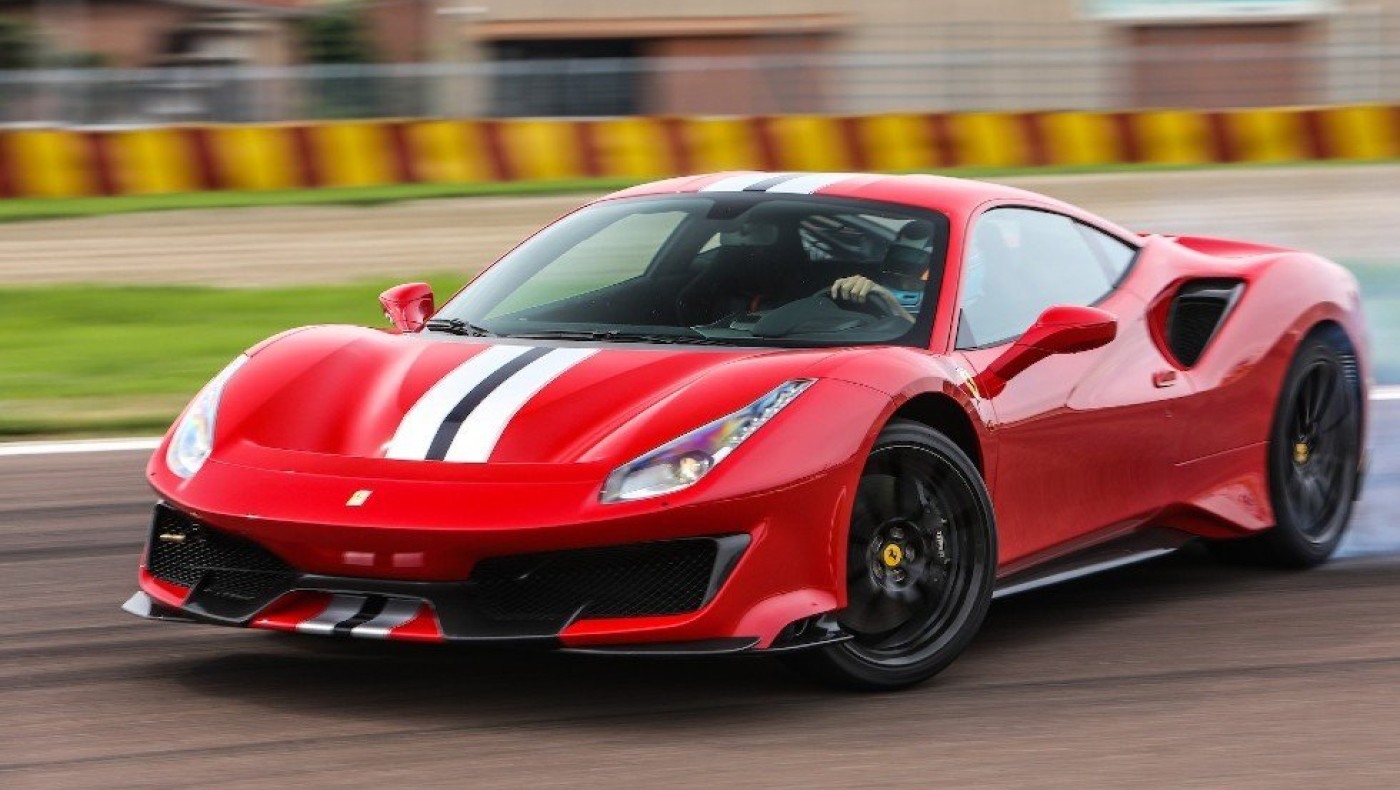 Ferrari: Αυξήθηκε η αξία κατά 7 δισ. δολάρια λόγω Χάμιλτον