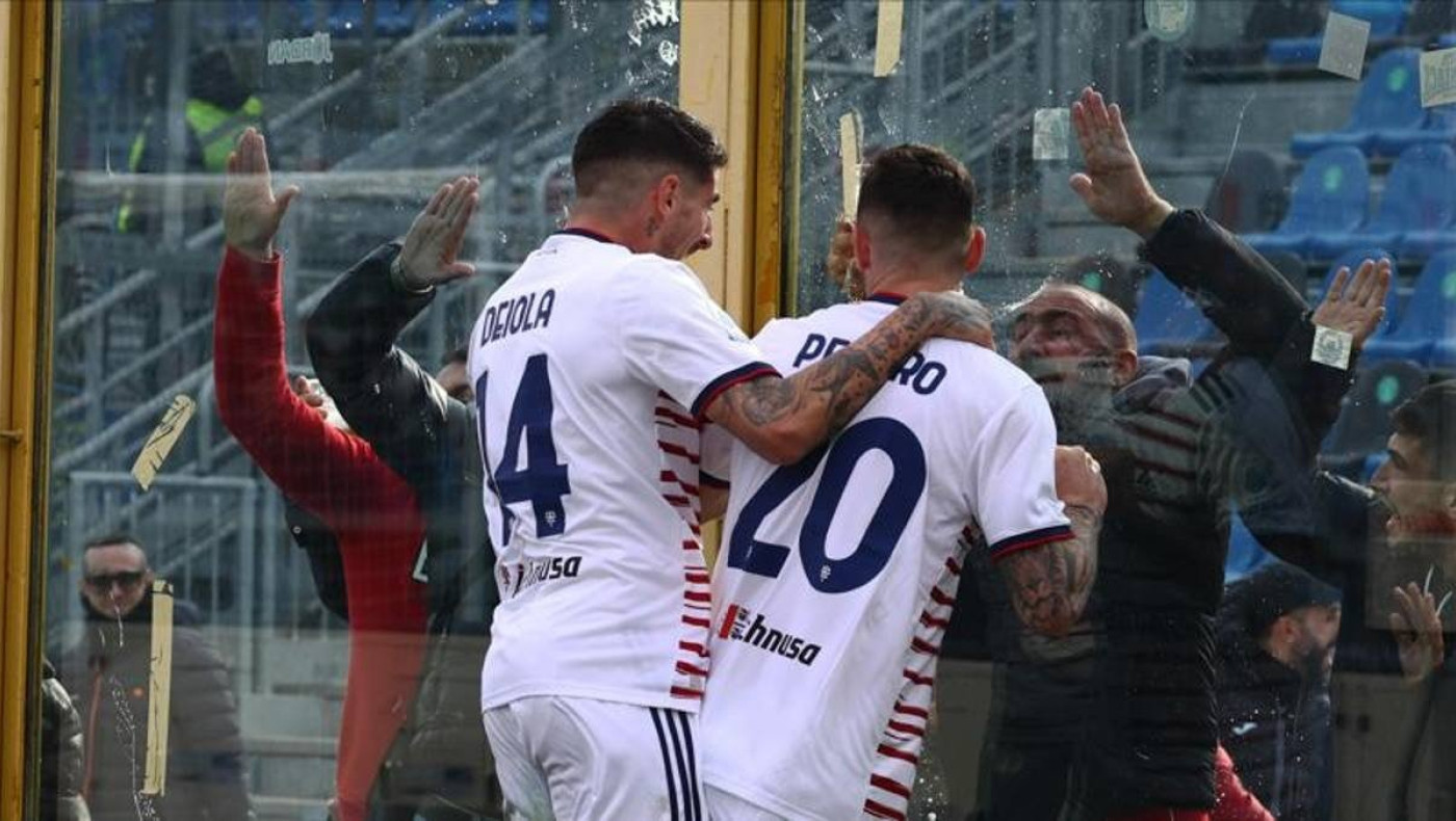 Αταλάντα - Κάλιαρι 1-2: Την πλήγωσε και βγήκε από τη ζώνη υποβιβασμού