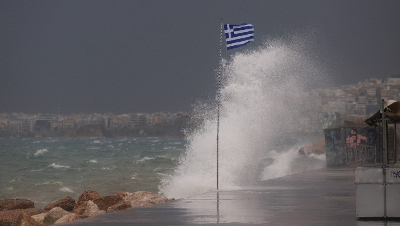 Καιρός: Έντονα καιρικά φαινόμενα με βροχές και καταιγίδες