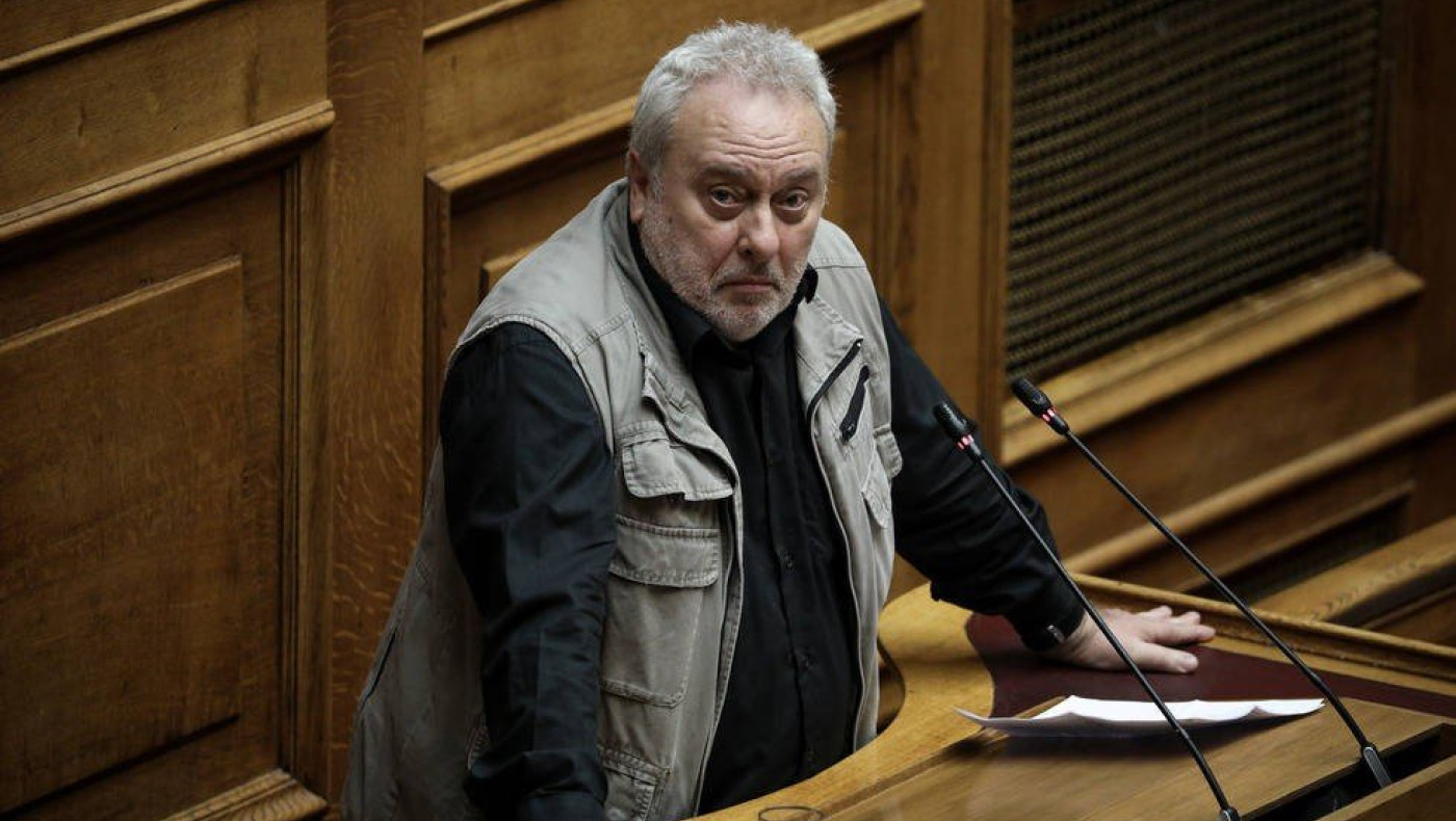 Ψαριανός: Παραποίησε την αφίσα για τη συναυλία για την ειρήνη με... σβάστικες