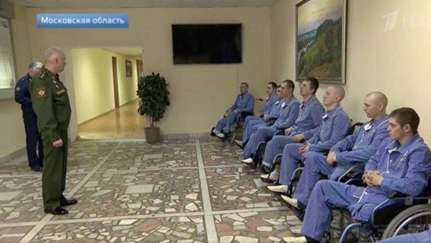 Ρωσία: Απίστευτη γκάφα κατά τη βράβευση σοβαρά τραυματισμένων στρατιωτών
