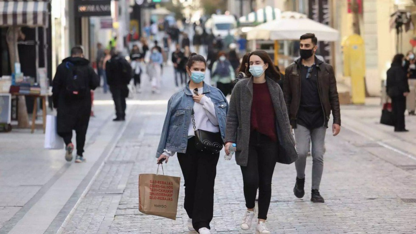 Ανατροπή για τη χρήση διπλής μάσκας – Τι έδειξε έρευνα για την προστασία που προσφέρει