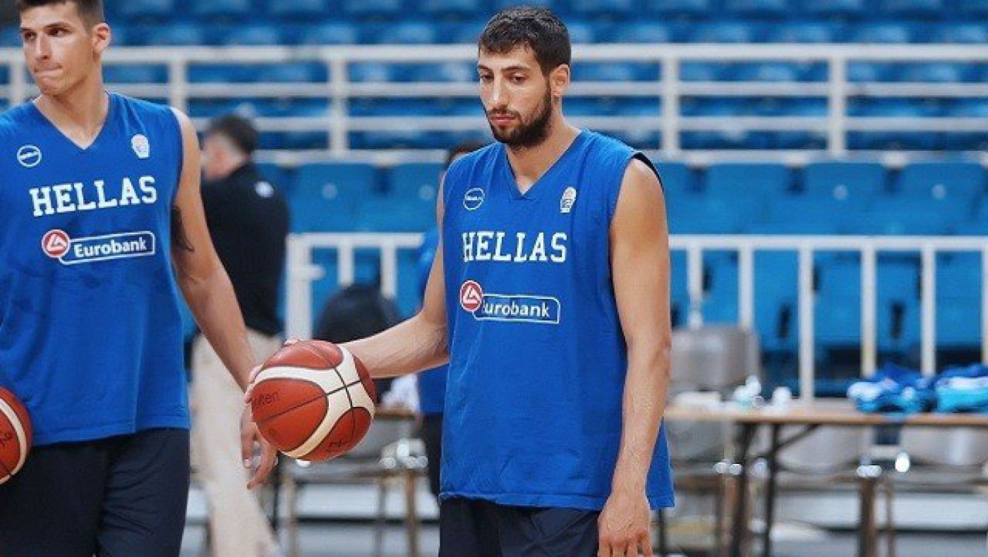 ΠΑΟΚ: Στα ασπρόμαυρα ο Χρήστος Σαλούστρος