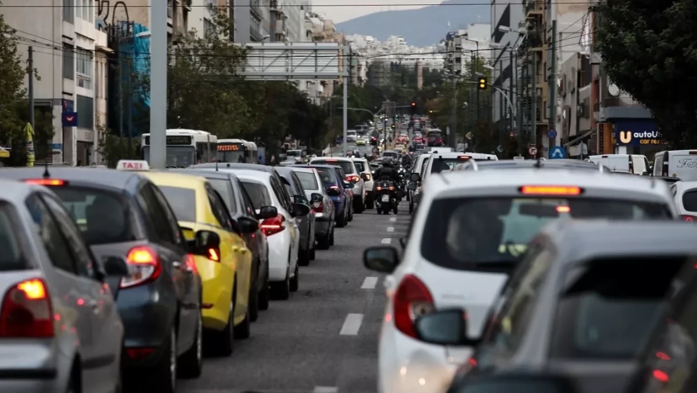 Ανατροπή για τα τέλη κυκλοφορίας: Τι αλλάζει – Με δύο τρόπους η πληρωμή