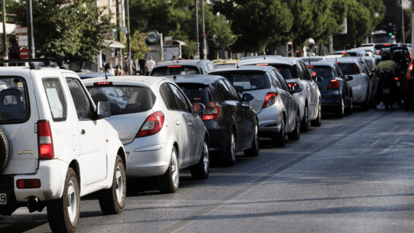 «Πάσχα στο χωριό» (και εκλογές) με πινακίδες ΙΧ και τέλη «με το μήνα» από Απρίλιο