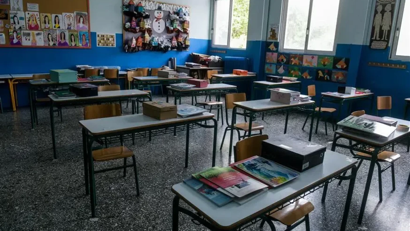 Το απόλυτο χάος στις σχολικές εξετάσεις: «Έπεσε» η ηλεκτρονική πλατφόρμα της τράπεζας θεμάτων
