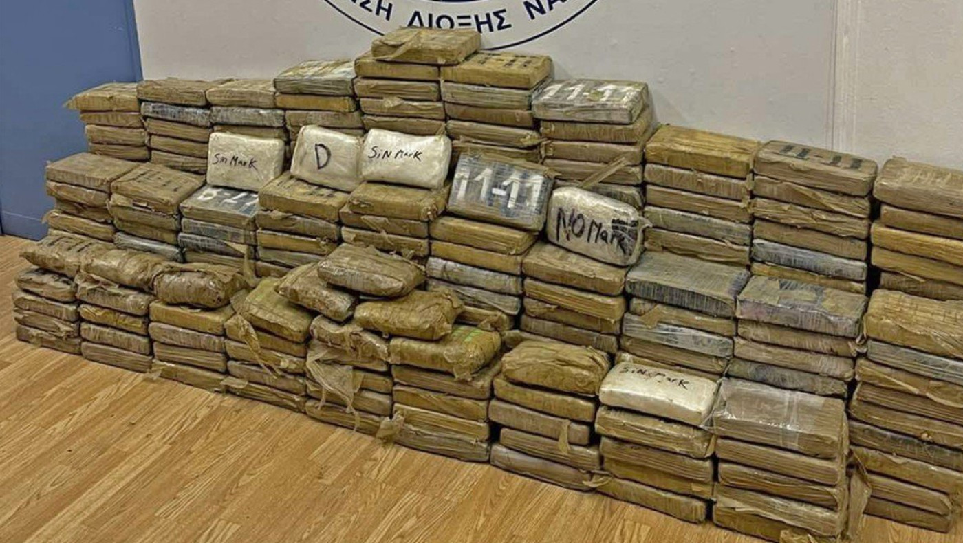 Θεσσαλονίκη: Σύλληψη επτά ατόμων που παρέλαβαν 100 κιλά κοκαΐνης από κοντέινερ στο λιμάνι