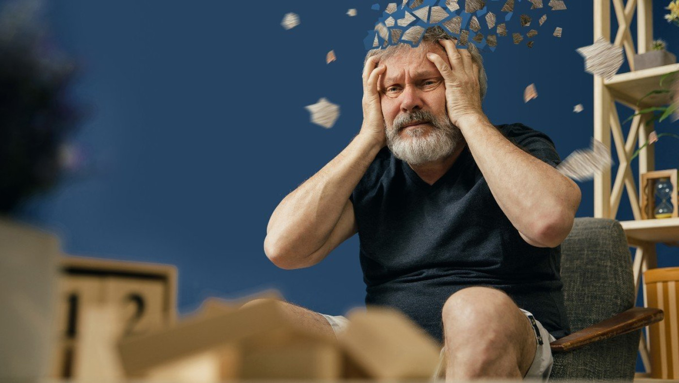 Νόσος Αλτσχάιμερ: H αδιόρατη αλλαγή στην ομιλία που μαρτυρά τη φθορά του νου