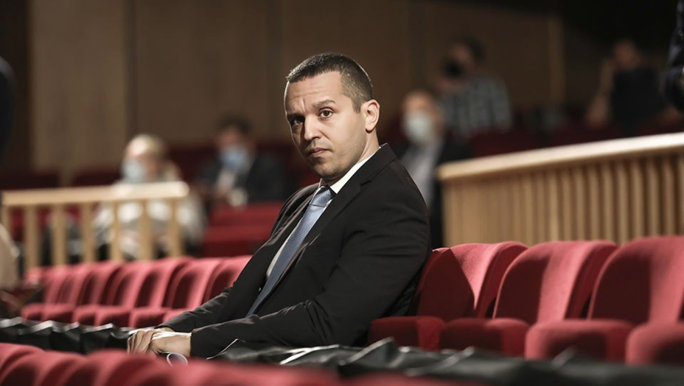 Ηλίας Κασιδιάρης: «Αστειότητες που υποτιμούν τη νοημοσύνη»
