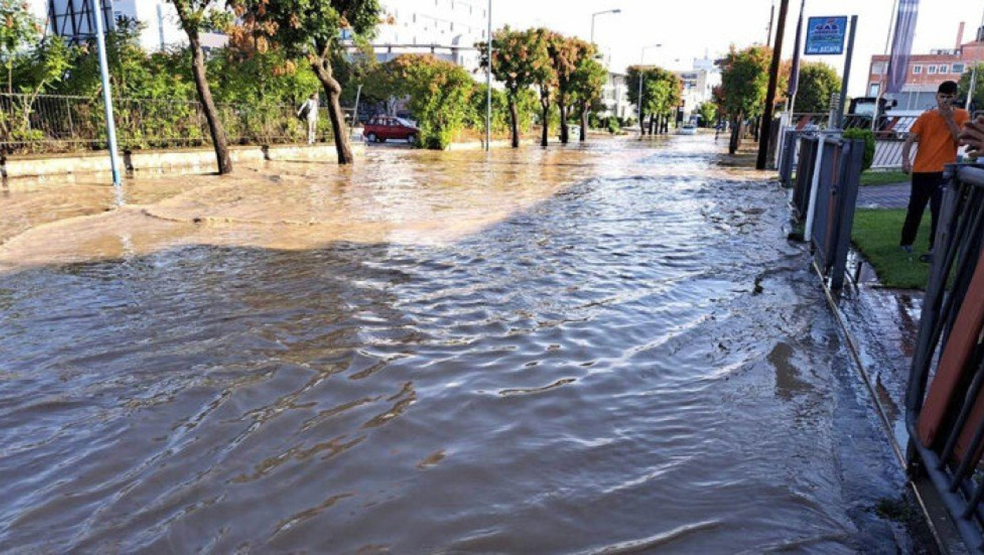 Επισκέπτεται τη Λάρισα ο Μητσοτάκης - Συνεχίζονται οι απεγκλωβισμοί στην Καρδίτσα