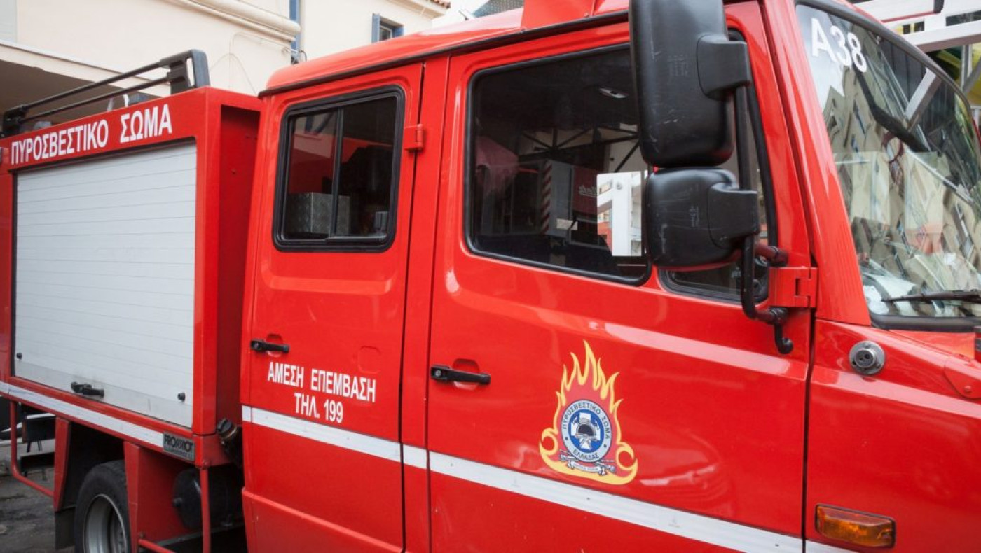 Αθήνα: Εντοπίστηκε σορός άνδρα μετά από κατάσβεση πυρκαγιάς στη Λιοσίων