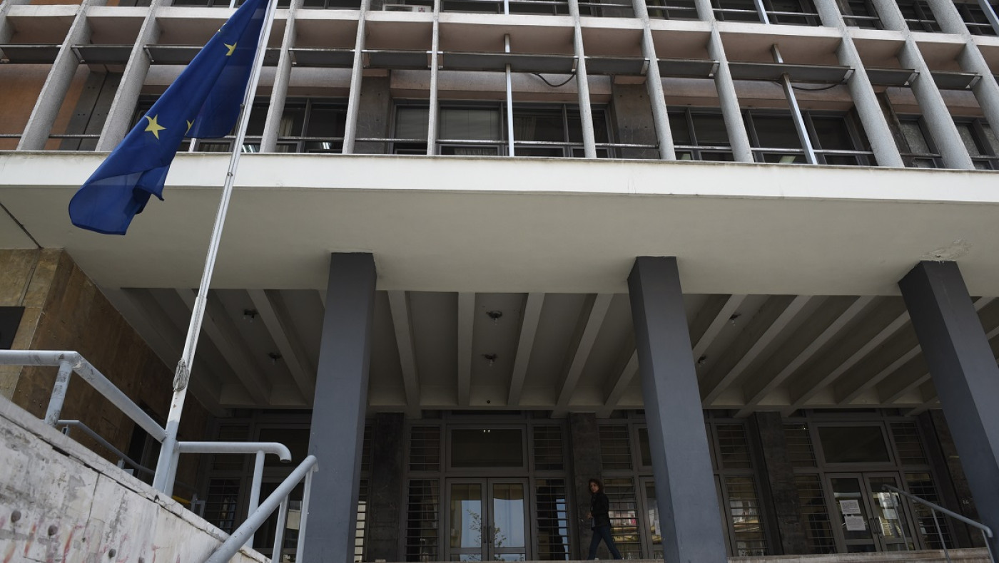Θεσσαλονίκη: Συνελήφθη ζευγάρι αστυνομικών-Η γυναίκα κατήγγειλε ότι την παρακολουθούσε