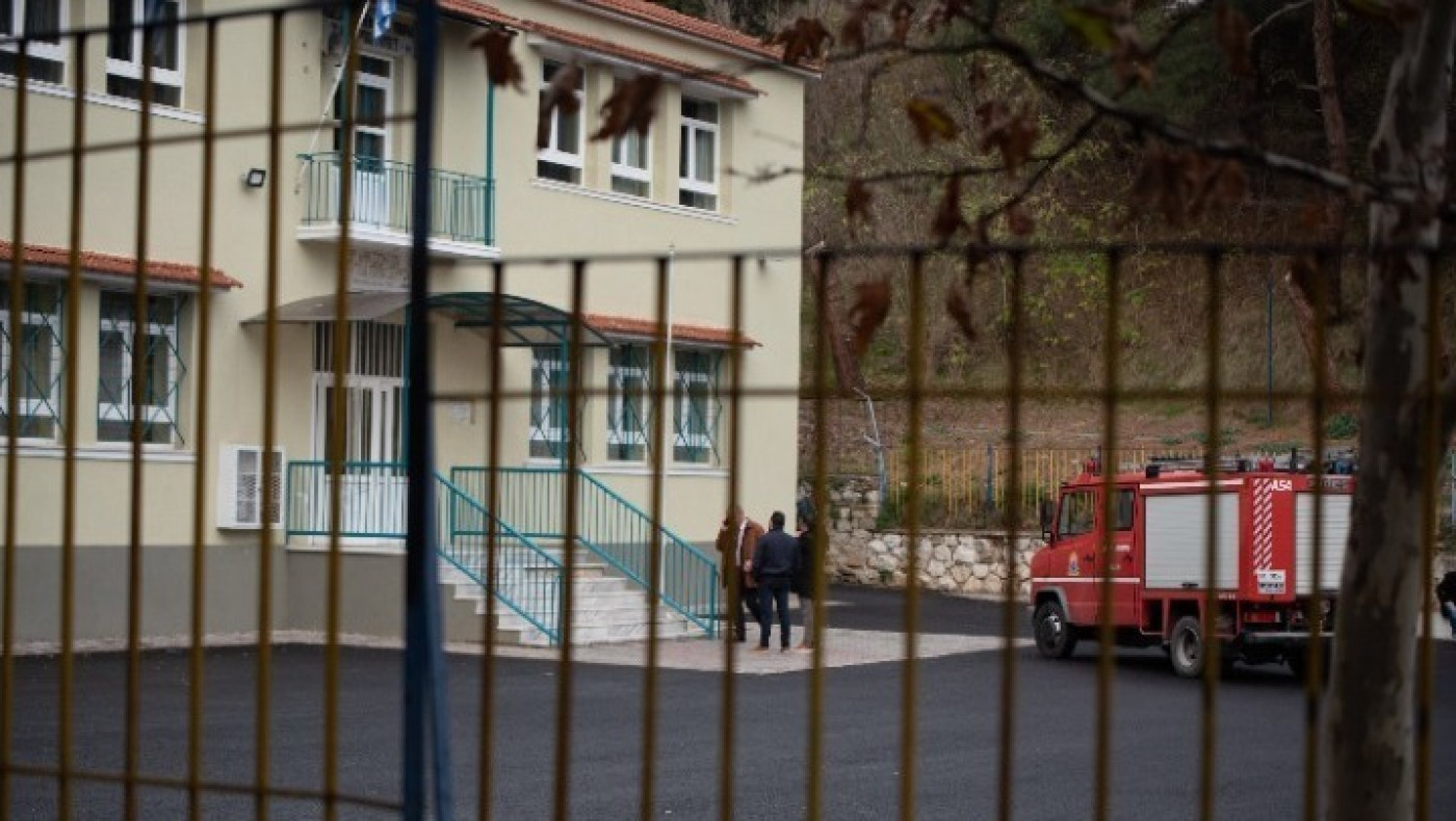 Σέρρες: Έκλεισε το σχολείο στο οποίο αποκολλήθηκαν σοβάδες
