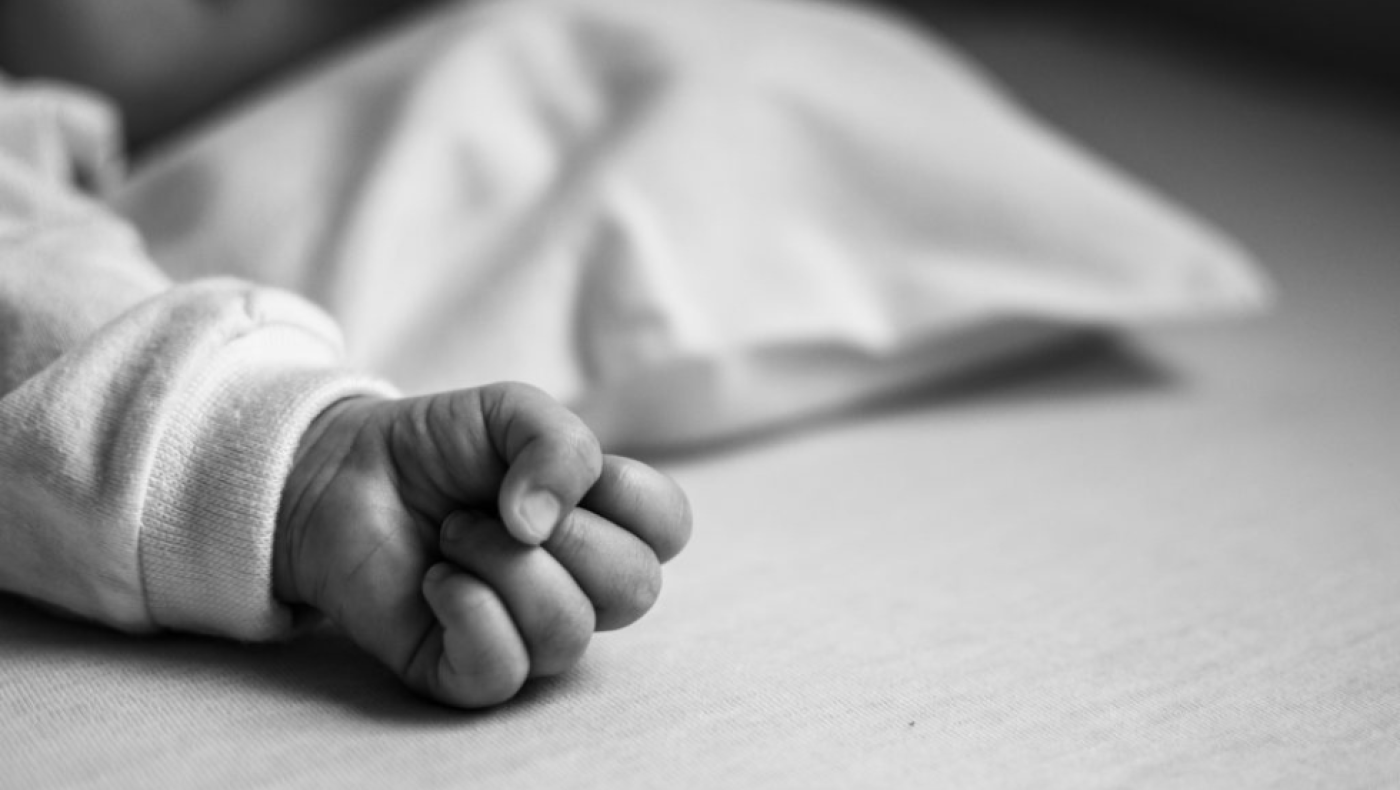 Σοκ στη Λαμία: Νεκρό βρέφος 2,5 μηνών!
