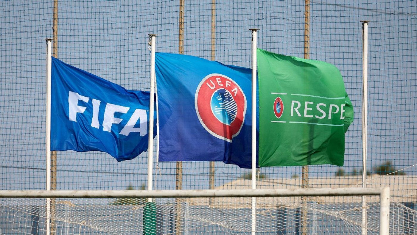 Νέα απειλή για «Grexit» από FIFA/UEFA