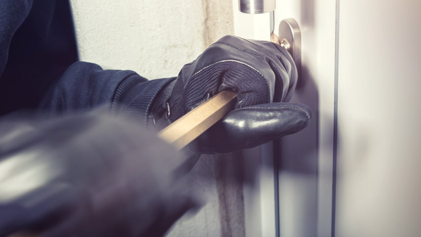 Θεσσαλονίκη: Πάνω από 30.000 ευρώ η λεία του 27χρονου που συνελήφθη για διαρρήξεις