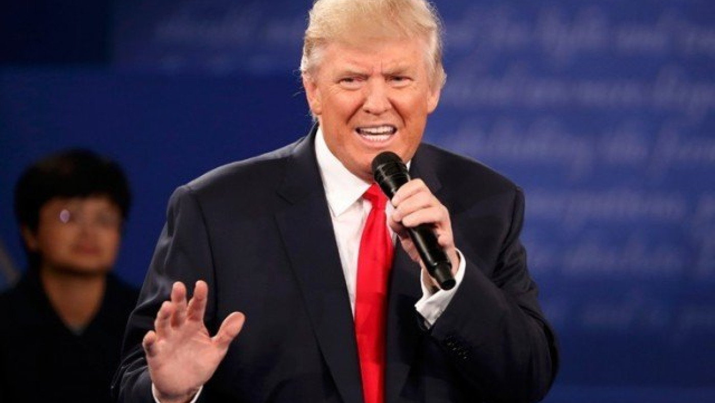 Διάσημη Θεσσαλονικιά είχε ποζάρει δίπλα στον Ντόναλντ Τραμπ! (ΦΩΤΟ)