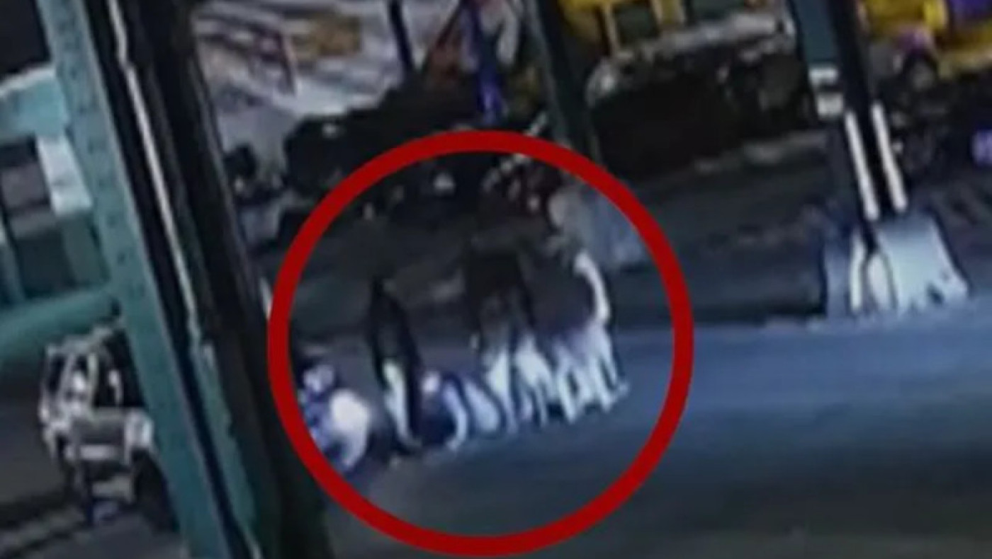 Κατεβαίνουν στους υπονόμους ψάχνοντας... θησαυρούς