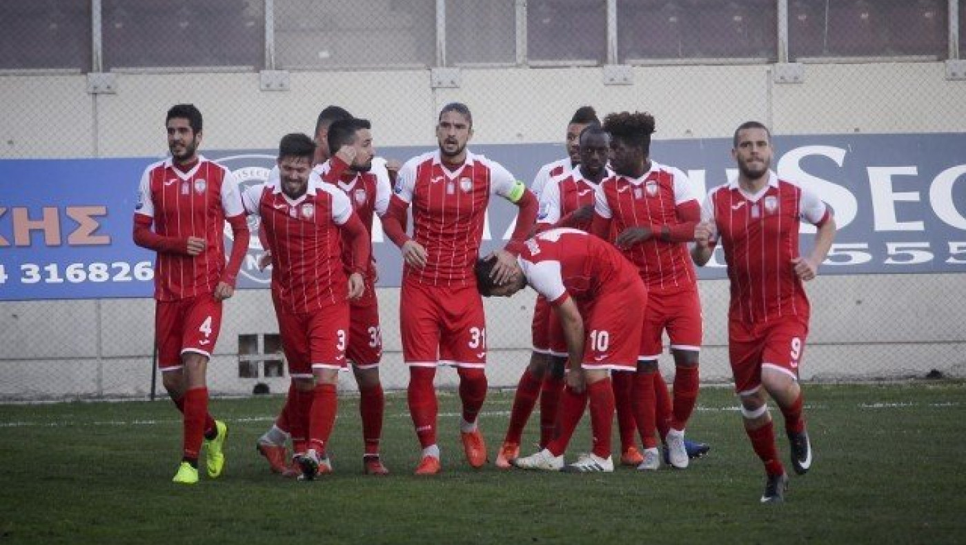 «Οι ξένοι οι διαιτητές                   μας μάραναν»