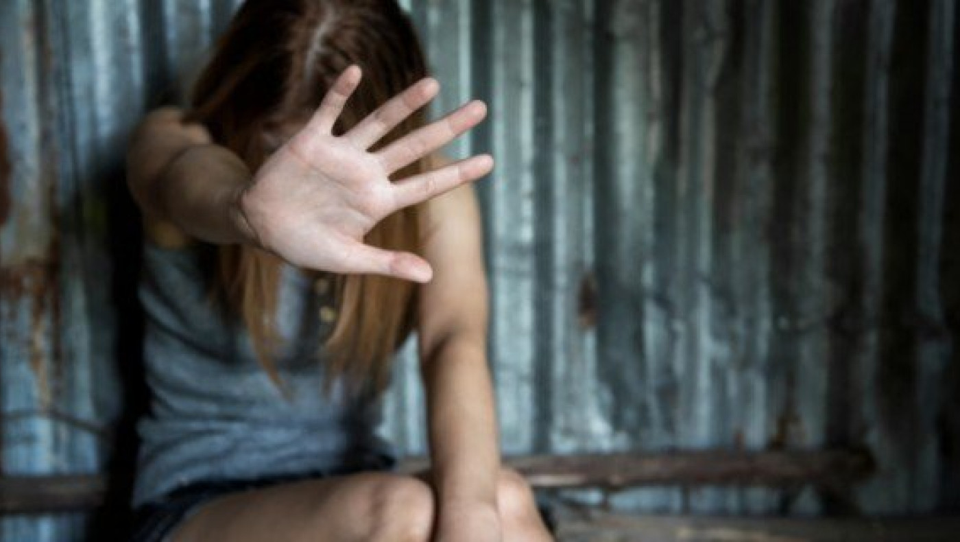 «Πλημμέλημα ο βιασμός σύμφωνα με τον νέο Ποινικό Κώδικα»