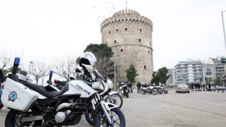 Αστυνομικοί Θεσσαλονίκης:  «Δεν μπορούμε να κυνηγάμε όποιον δε φοράει μάσκα»