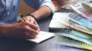 Πώς θα πληρωθεί το δώρο Πάσχα έως τέλος Ιουνίου