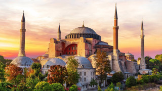 Τραμπ και Πούτιν δυστυχώς πρόδωσαν την χριστιανοσύνη