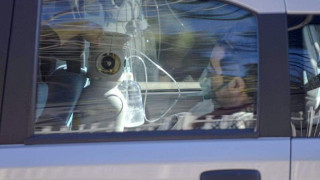 Εικόνες σοκ στη Νάπολη, φιάλες οξυγόνου προμηθεύουν νοσηλευτές τους οδηγούς