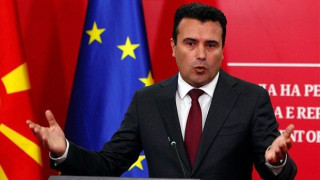 Προκλητικός Ζάεφ: «Θα ενταχθούμε στην ΕΕ ως Μακεδόνες που μιλούν Μακεδονικά»
