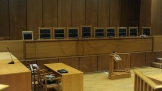 Oρθια και ατιμώρητη η συμμορία συνεχίζει