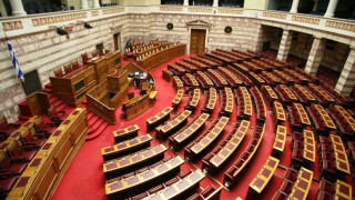 Νέα μέτρα στήριξης επιχειρήσεων: Τι περιλαμβάνει το νομοσχέδιο