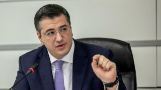 «Αδειασμα» Τζιτζικώστα σε Αδωνη: «Λίγη σοβαρότητα δεν θα έβλαπτε»