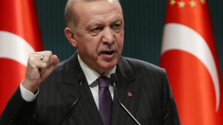 Εκτός εαυτού ο Ερντογάν: Επίθεση σε Ελλάδα και παρέμβαση στις εκλογές των ΗΠΑ
