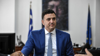 Κικίλιας: «Δωρεά 150 απινιδωτές σε δημόσιους χώρους και γήπεδα από τη Stoiximan»