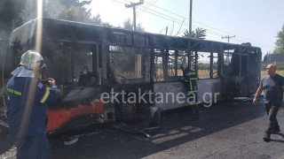 Δείτε βίντεο: Θεσσαλονίκη - Στις φλόγες λεωφορείο του ΚΤΕΛ