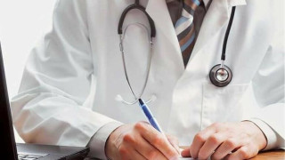 Θεσσαλονίκη: Δίωξη σε βάρος 74χρονου γιατρού-Θώπευσε 15χρονο σε διαγνωστικό κέντρο