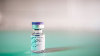 Οδηγίες χρήσεως του εμβολίου της Pfizer, στο μέρος που αφορά παιδιά και εγκύους